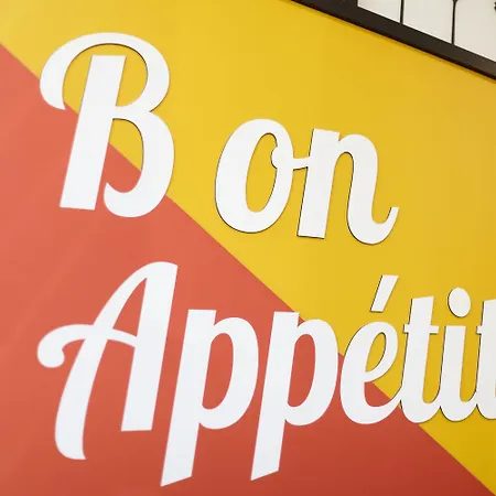 Hotel La Rochelle 2*