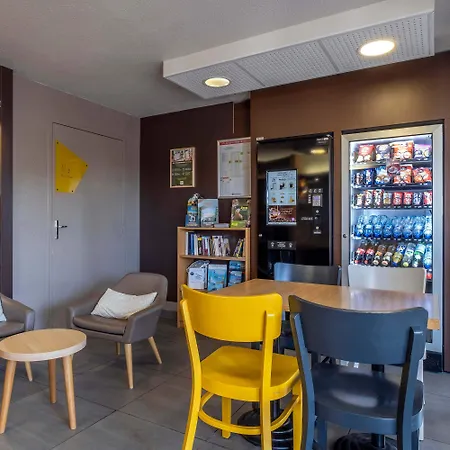 Hotel La Rochelle 2*