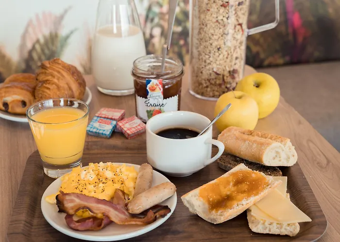 Hotel La Rochelle 2*